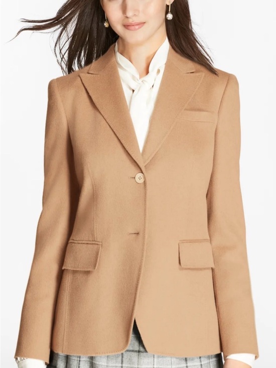 Brooks Brothers Jackets & Blazers - Brooks Brothers "346" Women’s 100% Camel Hair Blazer in 2P (Petite)